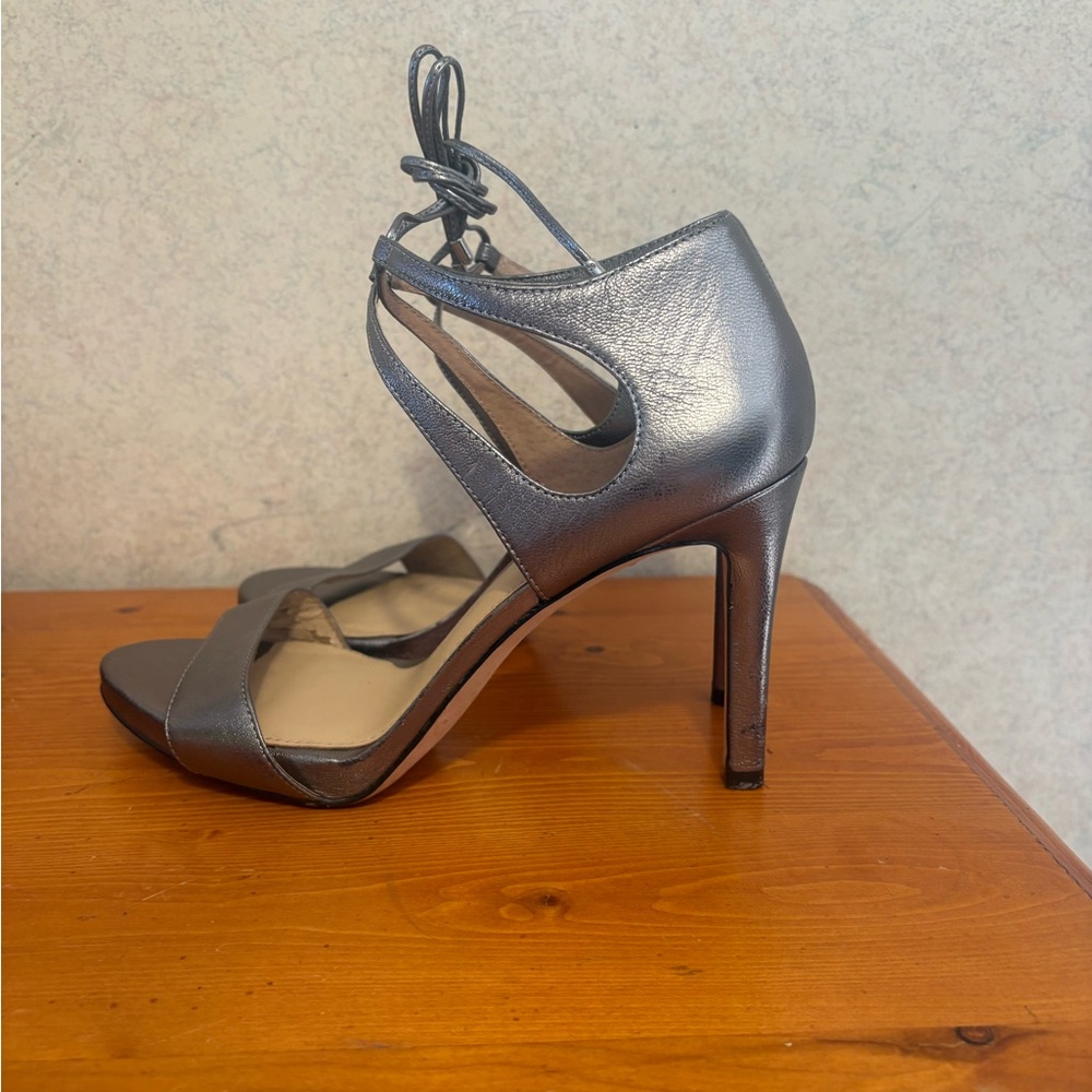 Antonio Melani "Hadley" Strappy Silver Leather Sandals High Heels Size 8